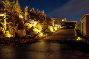 Europaljus - Huset är upplyst på natten