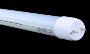 Europaljus - Ett vitt LED-rör på svart bakgrund.